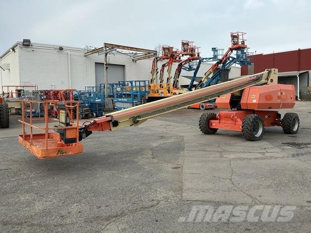 JLG 800S Nacele cu brat telescopic