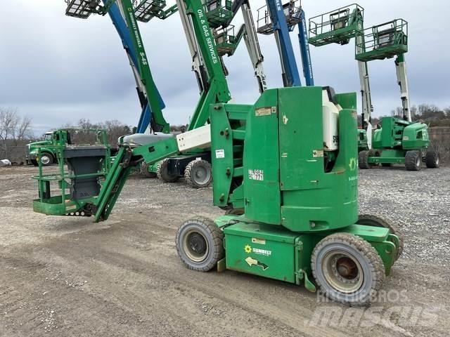 JLG E300AJ Nacele cu brat articulat