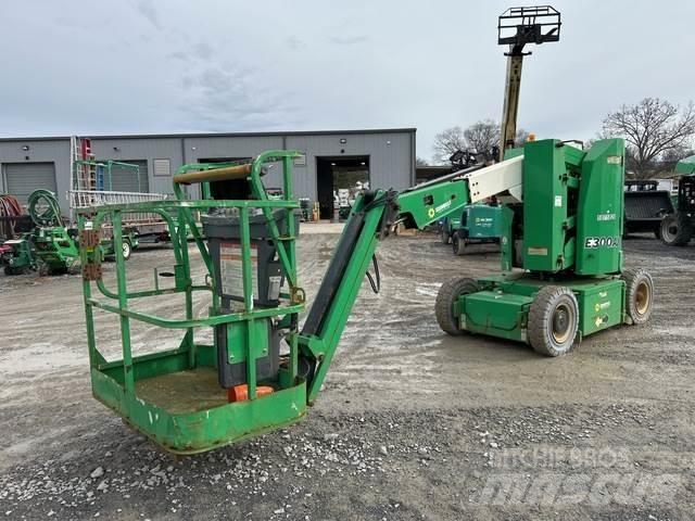 JLG E300AJ Nacele cu brat articulat