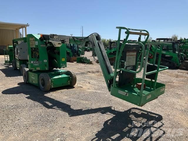 JLG E300AJ Nacele cu brat articulat