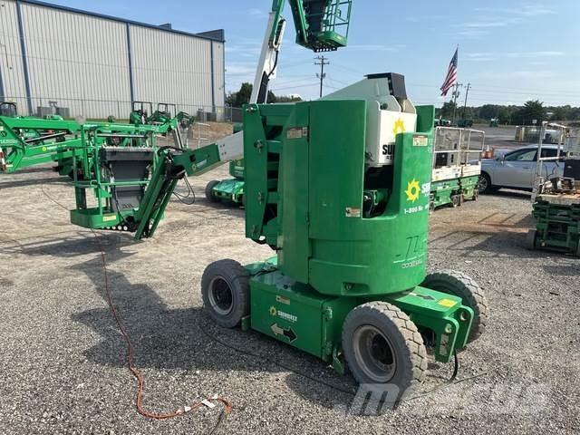 JLG E300AJ Nacele cu brat articulat