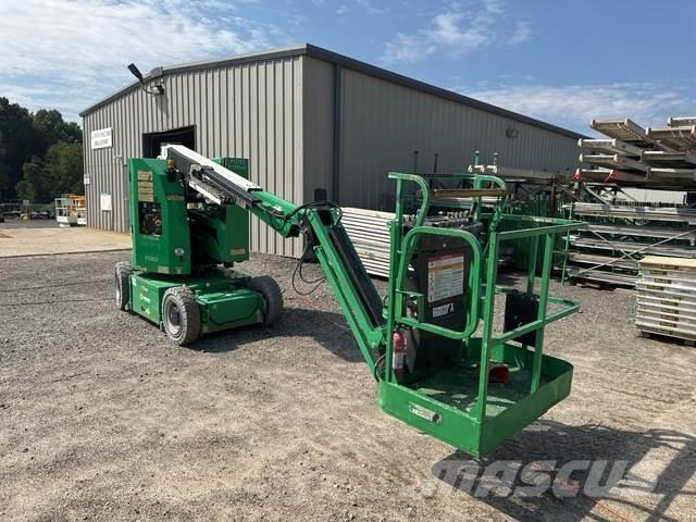 JLG E300AJ Nacele cu brat articulat