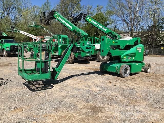 JLG E400AJPN Nacele cu brat articulat