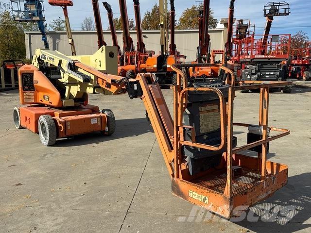 JLG E400AJPN Nacele cu brat articulat