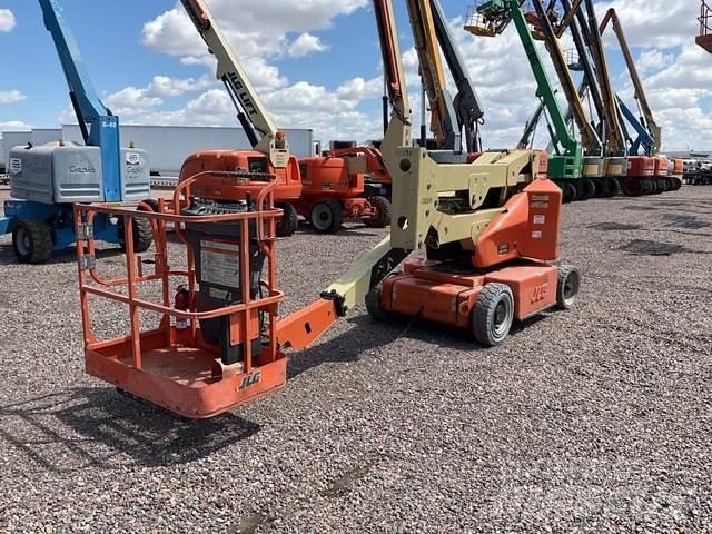 JLG E400AN Nacele cu brat articulat