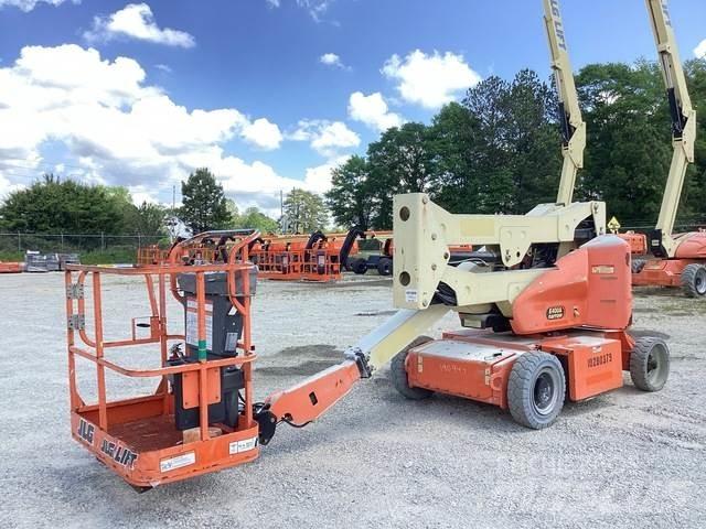 JLG E400AN Nacele cu brat articulat
