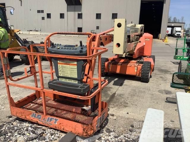 JLG E450AJ Nacele cu brat articulat