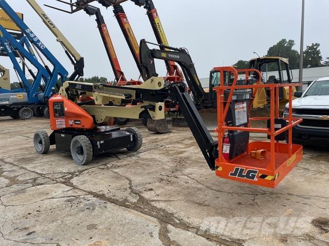 JLG E450AJ Nacele cu brat articulat