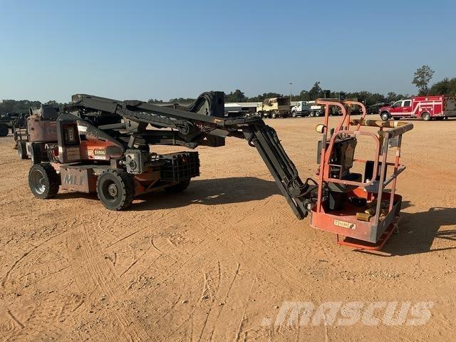 JLG E450AJ Nacele cu brat articulat