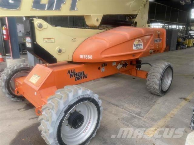 JLG M600J Nacele cu brat articulat