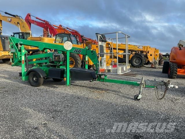 JLG T350 Platforme aeriene montate pe remorca
