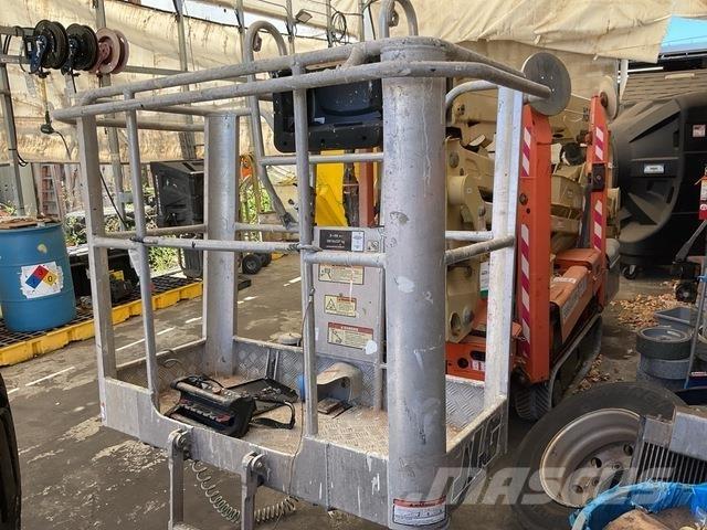 JLG X600AJ Nacele cu brat articulat