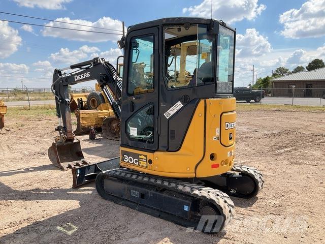 John Deere 30G Excavatoare pe șenile
