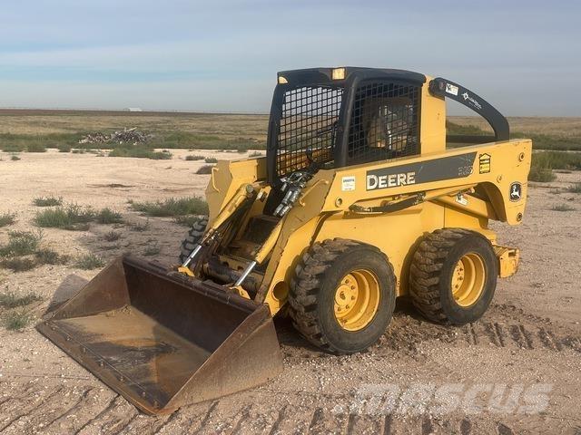 John Deere 325 Mini incarcator