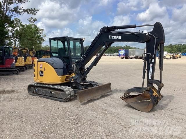 John Deere 60G Excavatoare pe șenile
