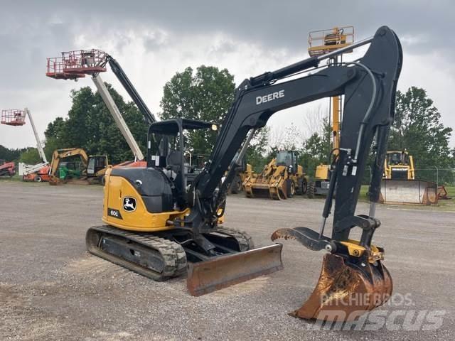John Deere 60G Excavatoare pe șenile
