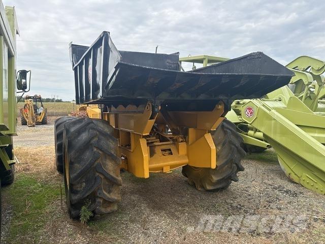 John Deere 640 Utilaje de manevrarea a bustenilor