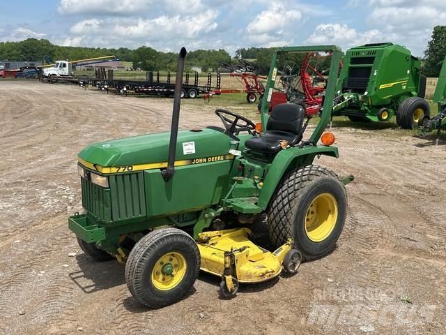 John Deere 770 Tractoare compacte