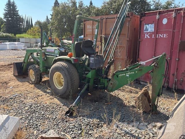 John Deere 790 Tractoare compacte
