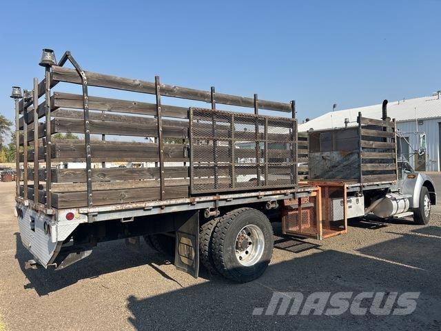Kenworth T-300 Camioane platforma/prelata