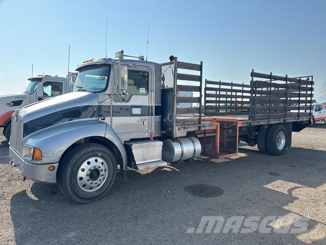 Kenworth T-300 Camioane platforma/prelata