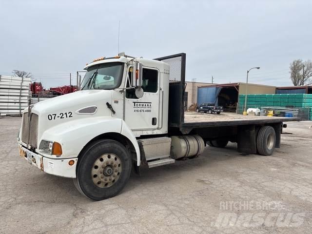 Kenworth T300 Camioane platforma/prelata