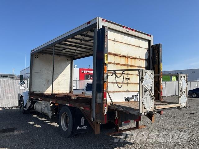 Kenworth T370 Camion cu prelata