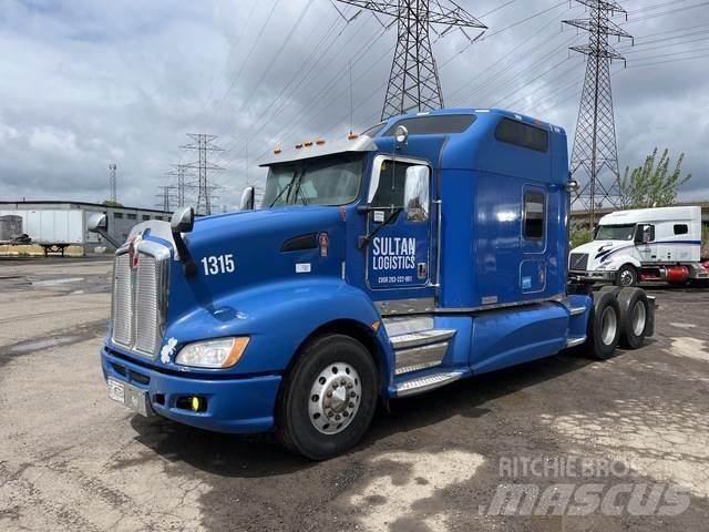 Kenworth T660 Autotractoare