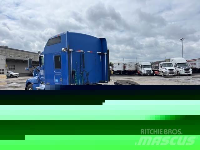 Kenworth T660 Autotractoare