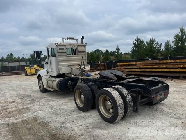 Kenworth T660 Autotractoare