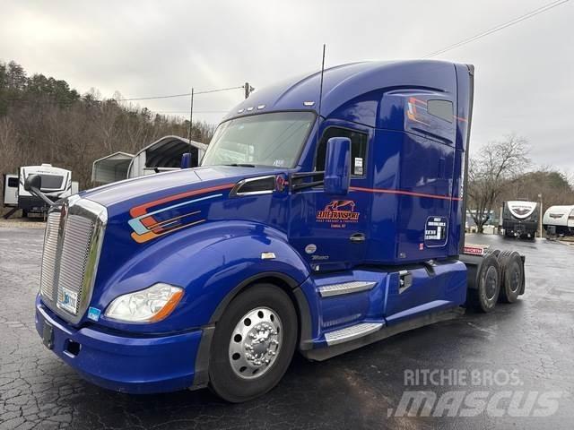 Kenworth T680 Autotractoare