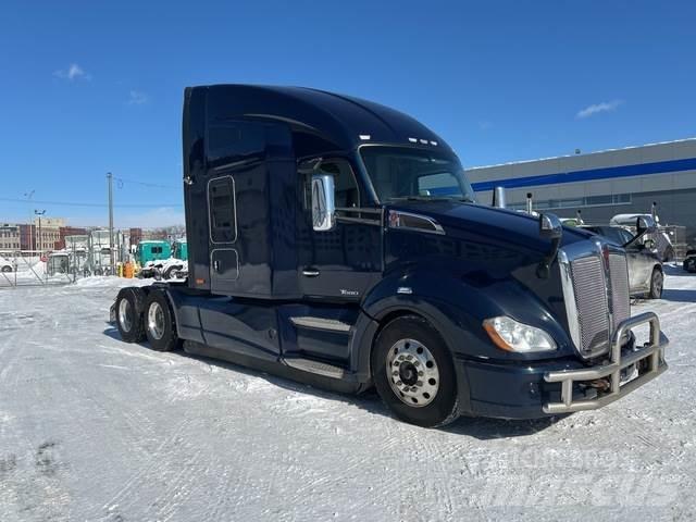 Kenworth T680 Autotractoare