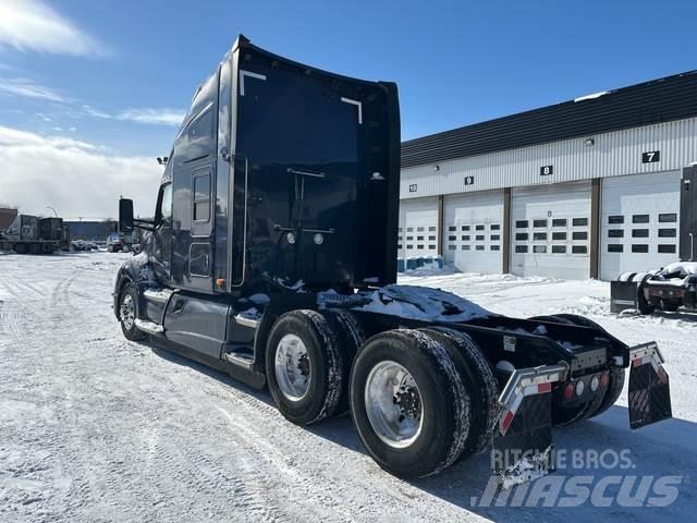 Kenworth T680 Autotractoare