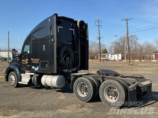 Kenworth T680 Autotractoare