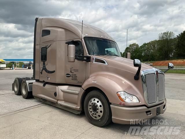 Kenworth T680 Autotractoare