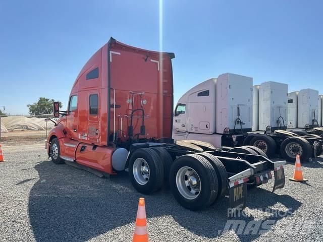 Kenworth T680 Autotractoare