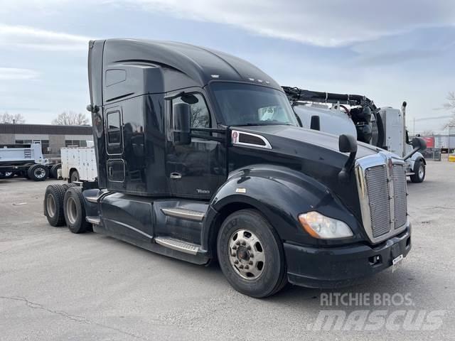 Kenworth T680 Autotractoare