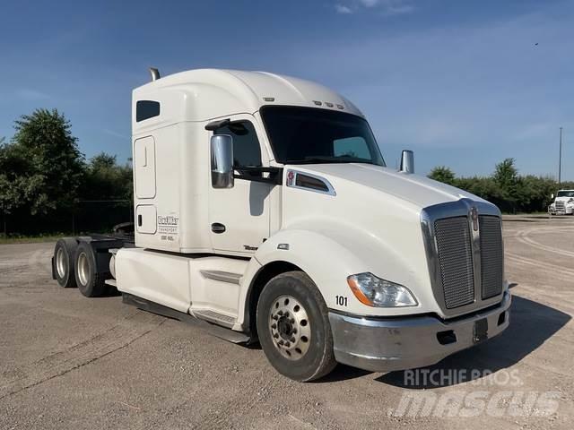 Kenworth T680 Autotractoare