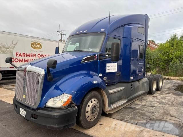 Kenworth T680 Autotractoare