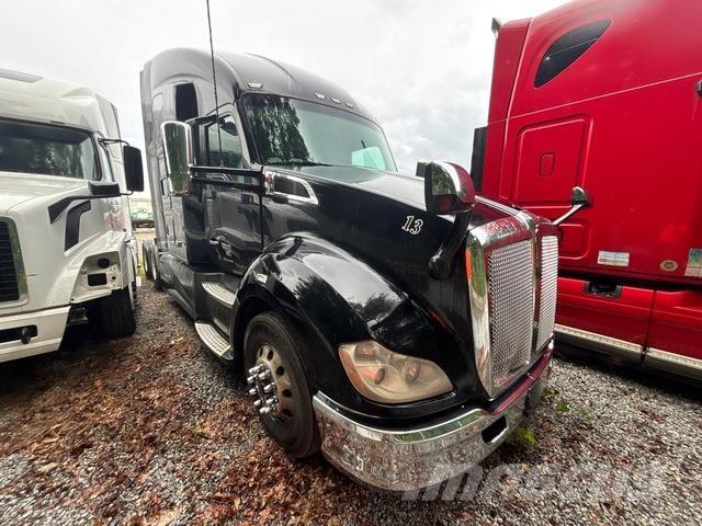 Kenworth T680 Autotractoare
