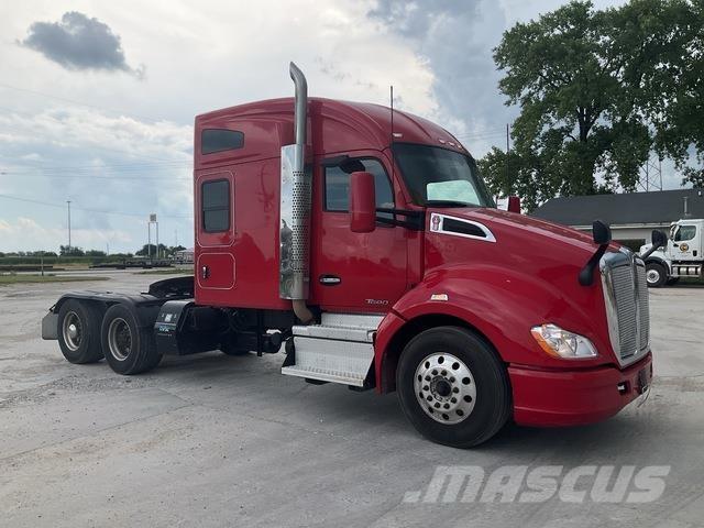 Kenworth T680 Autotractoare