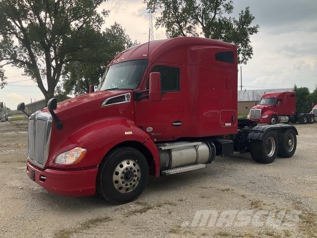 Kenworth T680 Autotractoare