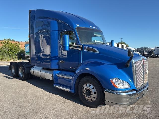 Kenworth T680 Autotractoare