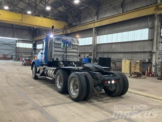 Kenworth T800 Autotractoare