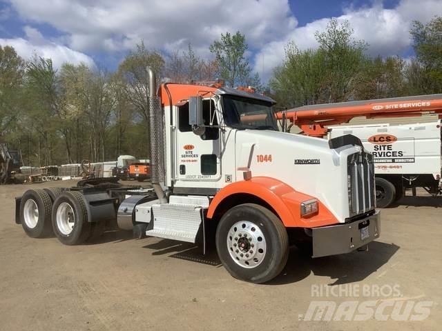 Kenworth T800 Autotractoare