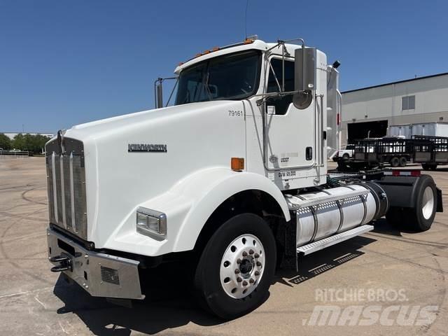 Kenworth T800 Autotractoare