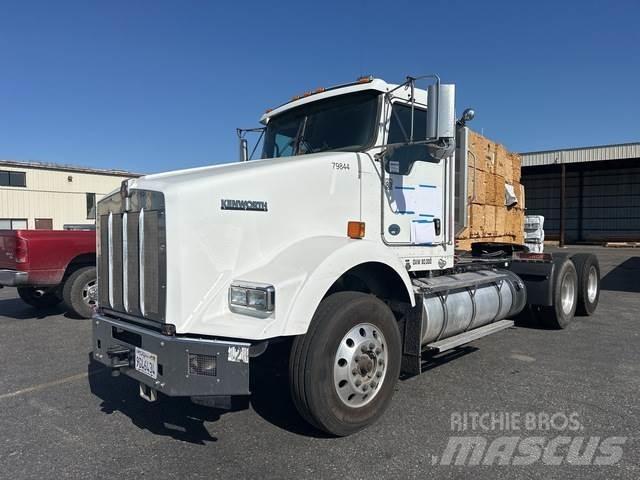 Kenworth T800 Autotractoare