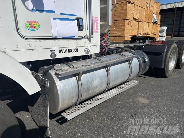 Kenworth T800 Autotractoare