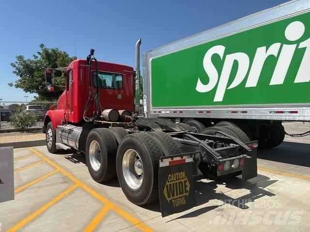 Kenworth T800 Autotractoare