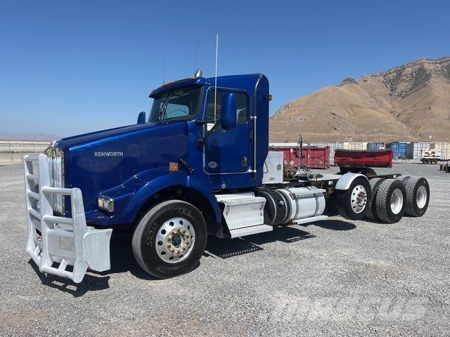 Kenworth T800 Autotractoare